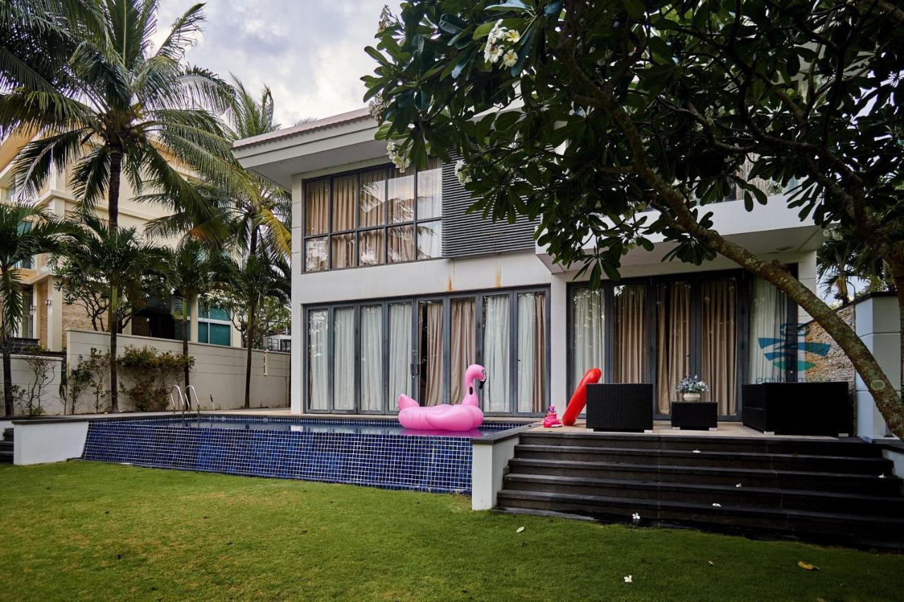 Emblem Sea 4 Bedroom Villas Da Nang Esterno foto